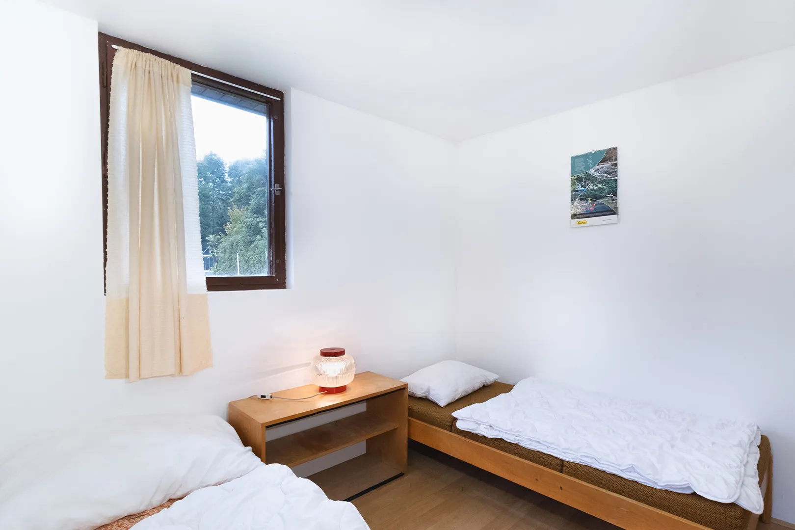 Room furnishings with a desk and chair